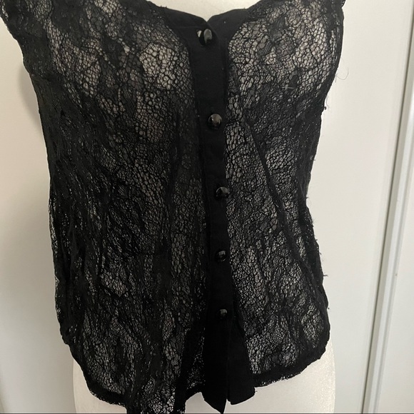 ❤️🔥2/$13❤️🔥 Sheer black lace button-up tank top vest - Picture 10 of 11